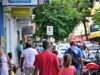 Comércio de Cruzeiro funciona até às 15h nesta terça