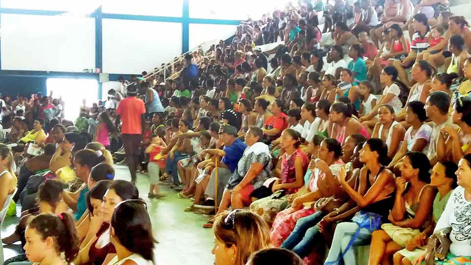 600 famílias realizam o sonho da casa própria em Cruzeiro