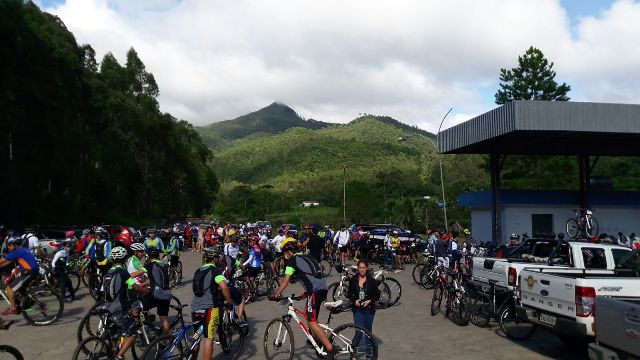 Piquete reúne amantes do ciclismo