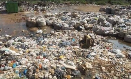 Usina de Triagem de Itamonte/MG preocupa moradora pelo acumulo de água