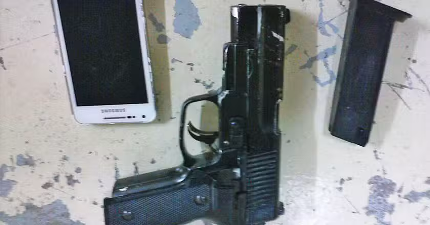 Força Tática da PM prende ladrão durante roubo em Cruzeiro