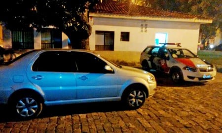 Rapaz de Santos é preso por embriaguez, tentativa de sequestro e uso de drogas em Silveiras