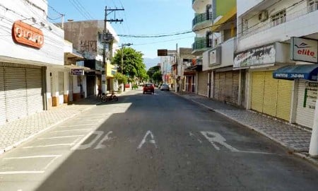 Comércio em Cruzeiro abre às 13h nesta quarta-feira (10/02)