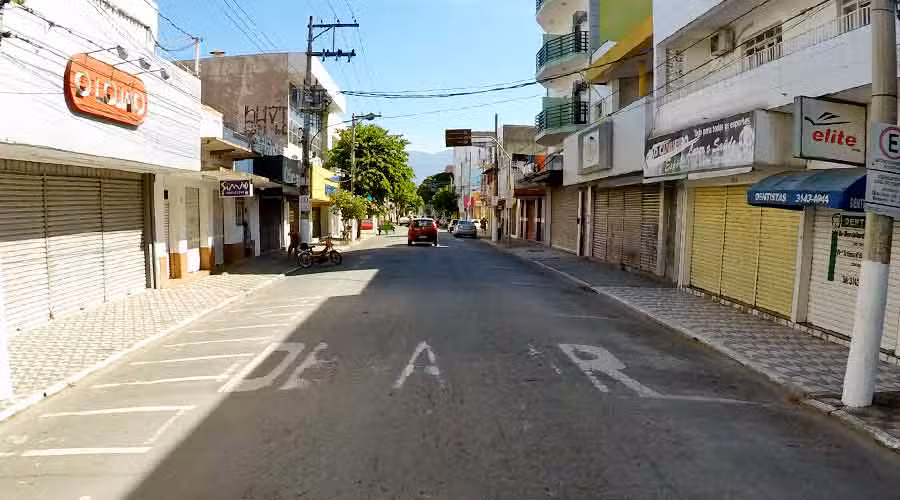 Comércio em Cruzeiro abre às 13h nesta quarta-feira (10/02)