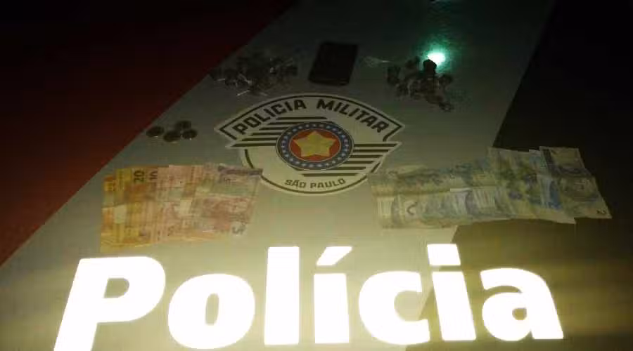 Três traficantes são presos em Lorena com 32 porções de maconha
