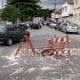 Buraco na Rua 6 atrapalha população há mais de um mês