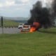 Carro pegou fogo em Porto Real/RJ na Via Dutra