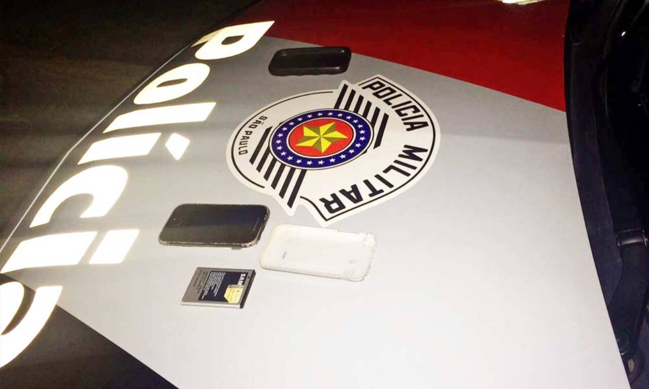 Polícia Militar de Cruzeiro apreende menor de 16 anos  com celular roubado