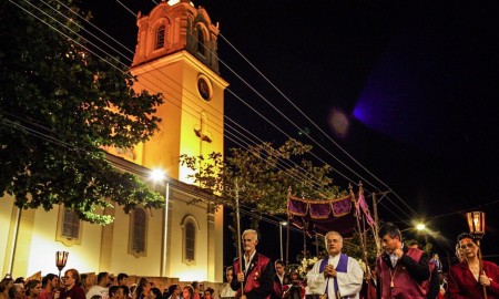 Sexta-Feira Santa: confira fotos da procissão e da encenação do Senhor #AmoCruzeiro