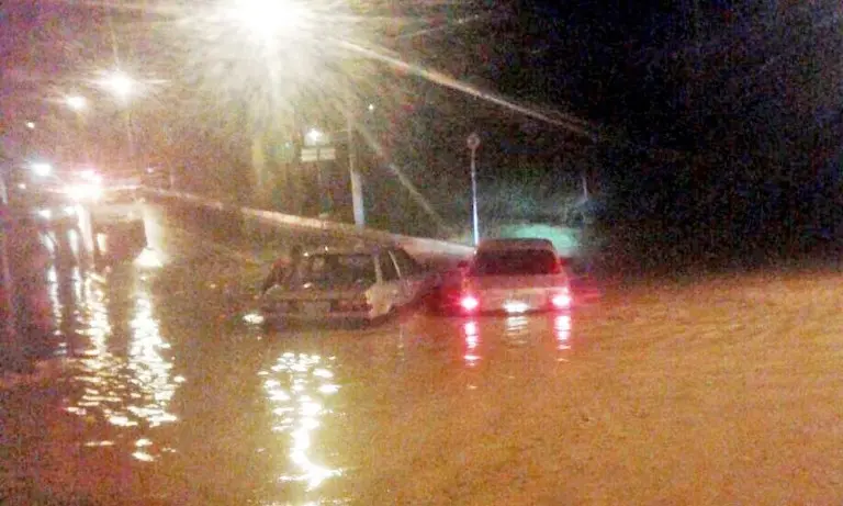 Queluz alaga neste domingo (06/03) após chuva forte