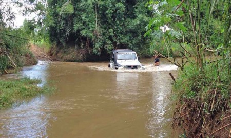 Passeio de Jeep acontece em Cruzeiro com destino a Minas Gerais