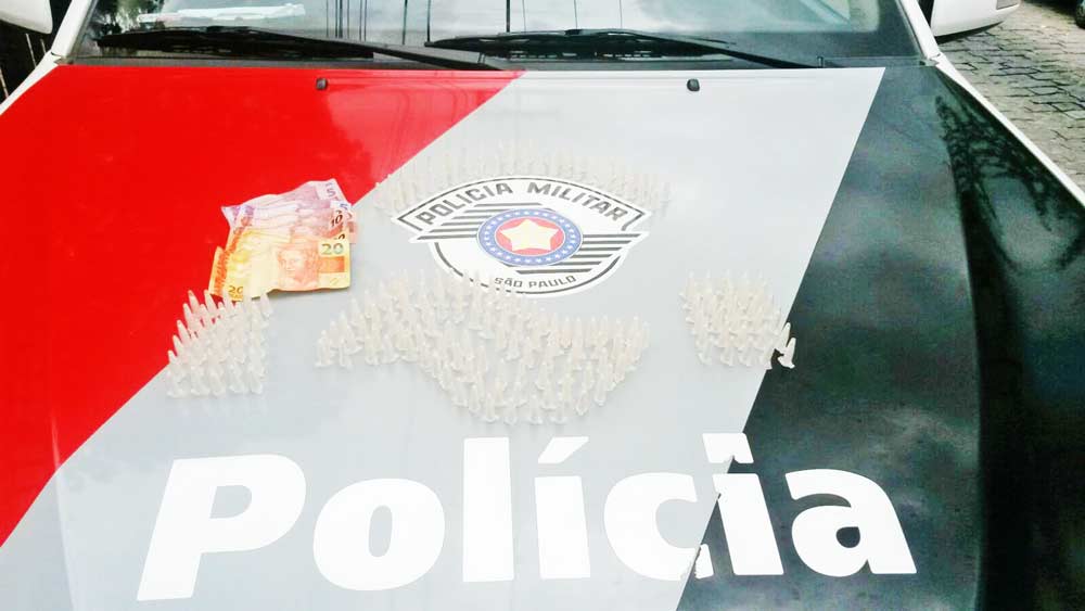 Força Tática apreende menor traficante de 15 anos com 203 cápsulas de cocaína em Lorena