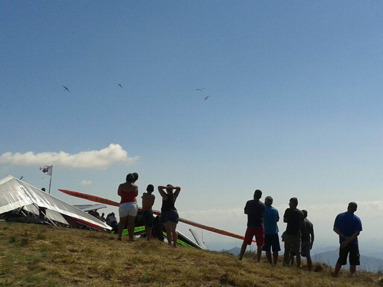 Confira fotos da 2ª Etapa do Campeonato de Voo Livre Paulista & Carioca 2016  em São José do Barreiro