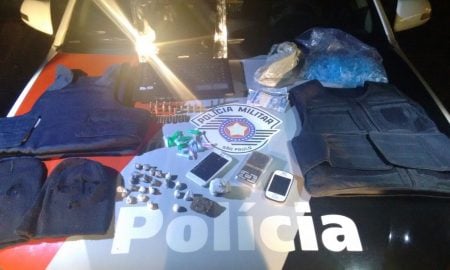 Força Tática da PM apreende material de roubo a banco e drogas