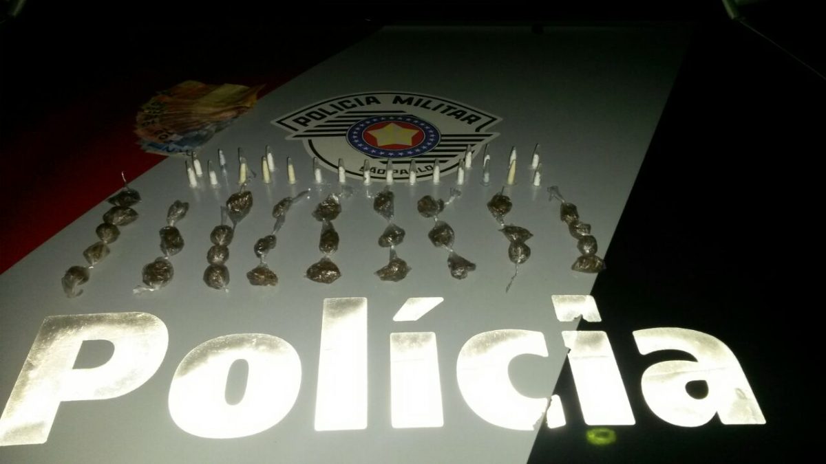 Força Tática de Lorena prende traficante de 22 anos com cocaína e maconha