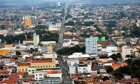 Dois motociclistas morrem após acidente em Pindamonhangaba