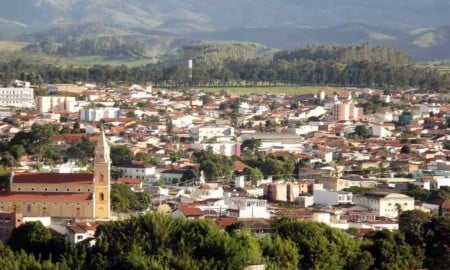 3 Escolas e 3 postos de saúde são furtados em Cachoeira Paulista: bandidos bagunçam os locais
