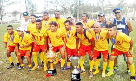 Dragões do Morro é campeão do Torneio 21 de abril em Cruzeiro