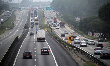 Vale do Paraíba pode receber até 943 mil veículos neste Feriado de Tiradentes