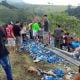 Caminhão tomba com carga de cerveja  em Itamonte/MG