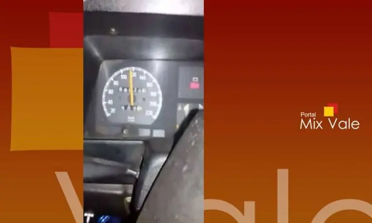 Vídeo flagra ônibus a mais de 120 km na Via Dutra – trecho de Cruzeiro/Lavrinhas