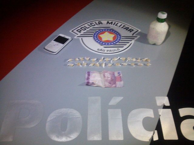 Jovem de 16 anos é apreendido com drogas em Lorena