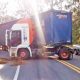 Carreta perde o controle na Serra da Mantiqueira – Cruzeiro/Passa Quatro-MG