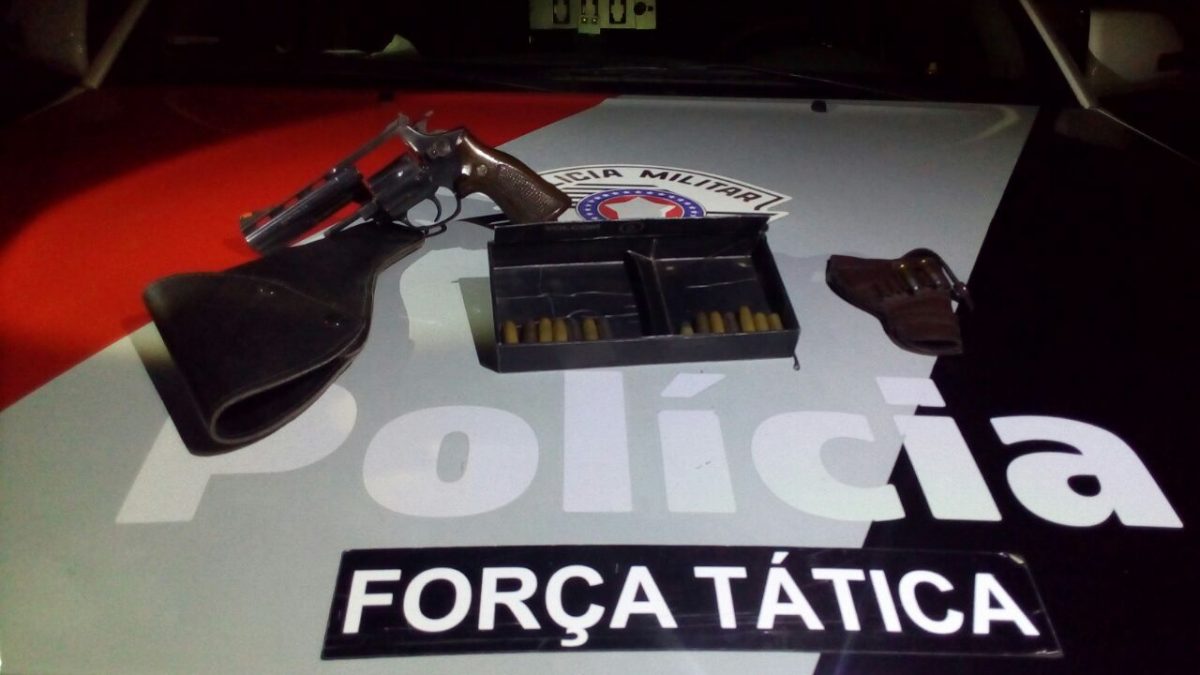Força Tática prende rapaz em flagrante com arma e munições em Cachoeira Paulista