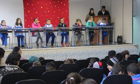 Alunos das Escolas Municipais de Aparecida participaram do concurso de soletração