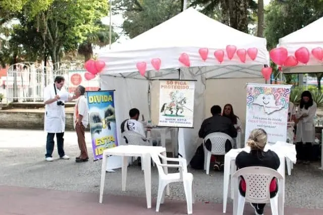 Ação do Dia dos Namorados oferece teste de HIV em Lorena