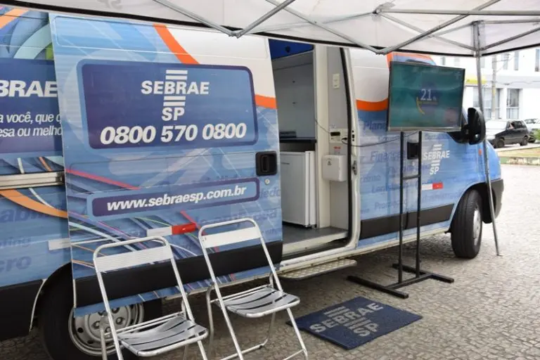 Empreendedores de Lorena recebem serviço do Sebrae Móvel