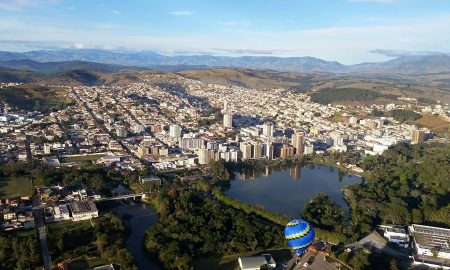 Casal para em local escuro para namorar e é assaltado em São Lourenço