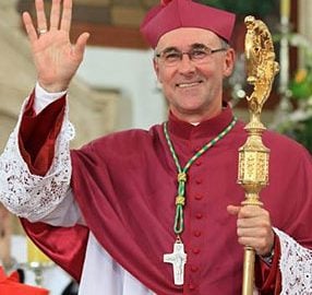 Entidades de Cruzeiro recebe visita do Bispo Diocesano de Lorena