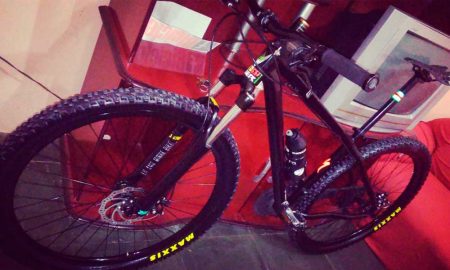 Homem tem bicicleta roubada na entrada do Vilage Campestre