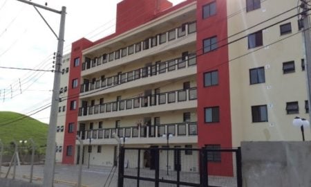 CDHU renegocia dívidas com mutirão em Piquete