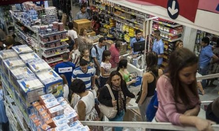 Comércio varejista tem queda de 7,3% nas vendas em 2016