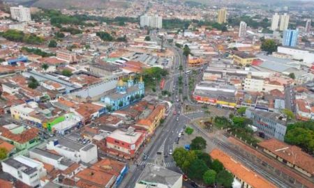 Quadrilha explode caixa eletrônico da Heineken em Jacareí