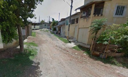 Rapaz dá três tiros em homem na Vila Romana; irmãos da vítima espancaram o atirador nesta noite de quarta-feira (27/07)