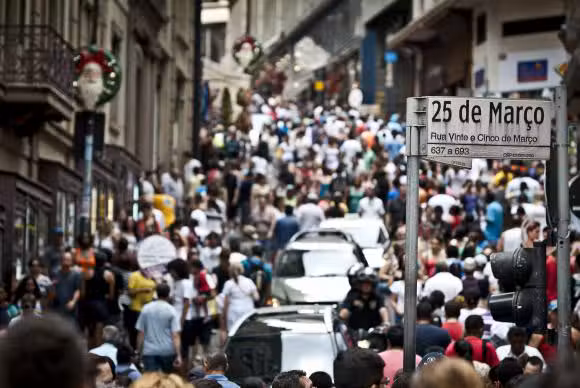 11,8 milhões de pessoas estão desempregadas no Brasil