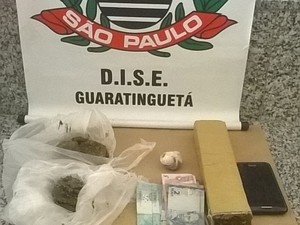 Homem de 35 anos é preso por tráfico de drogas em Guaratinguetá