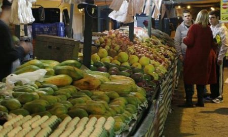Guaratinguetá realiza Feira Noturna