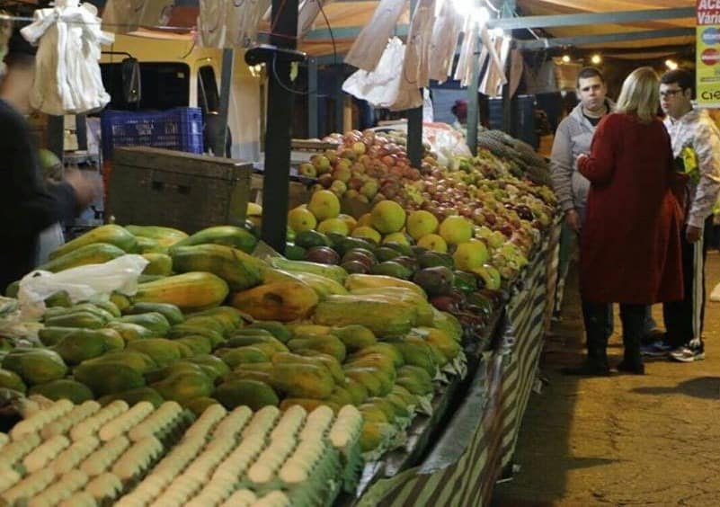 Guaratinguetá realiza Feira Noturna