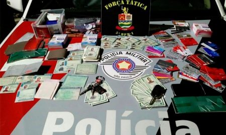 Carros clonados, cartões e documentos falsos são apreendidos em Taubaté