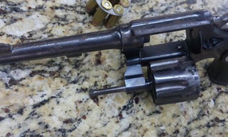 Homem é preso por porte ilegal de arma em Taubaté
