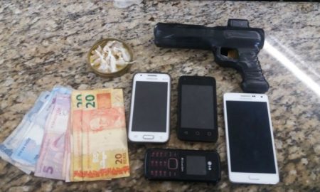 Adolescente de 17 anos é apreendido por roubo e tráfico em Taubaté