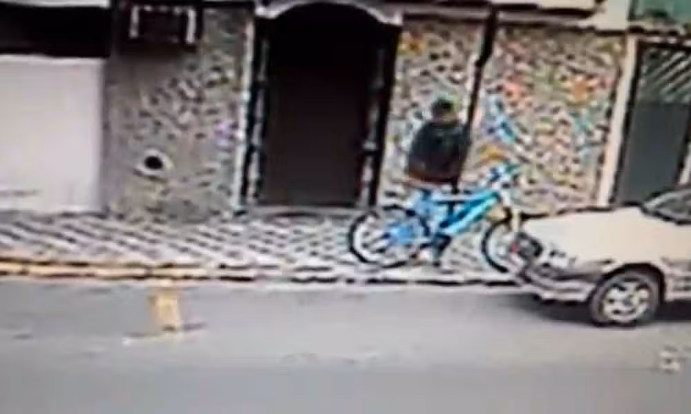 Ladrão é flagrado em furto de bicicleta na Rua 7 em Cruzeiro