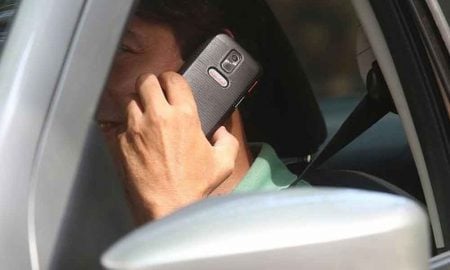 Multa por uso de celular no trânsito passará para R$ 293,47 em novembro