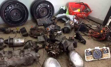 Dupla é presa em São José dos Campos após ser  flagrada com peças de carros roubados
