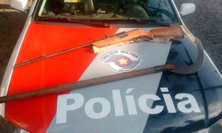 Vizinhos brigam entre si em Guaratinguetá; um deles é preso por porte ilegal de arma