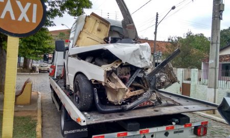 Acidente em Silveiras deixa duas pessoas feridas nesta última terça-feira (20/09)